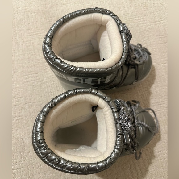Silver Moon Boots - Picture 4 of 5